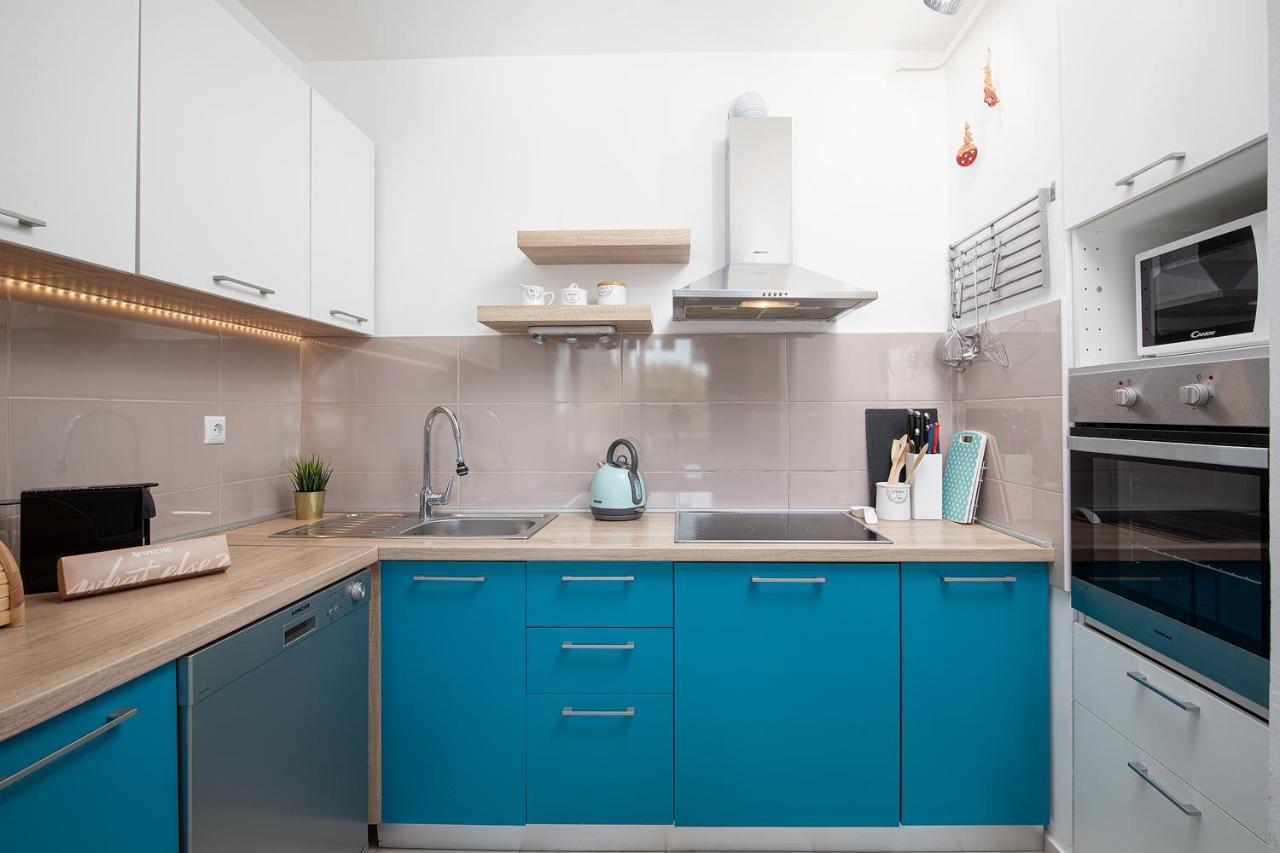 Apartma Stylish With Balcony & Free Parking